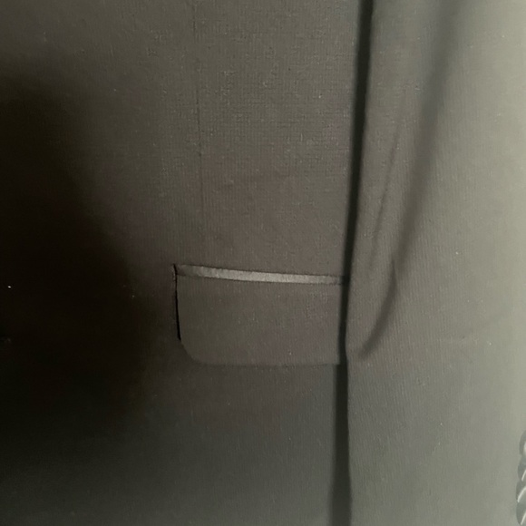 Men’s Kenneth Cole reaction tuxedo - Picture 4 of 5